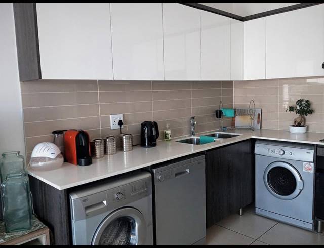 1 BEDROOM APARTMENT FOR SALE IN SANDOWN
